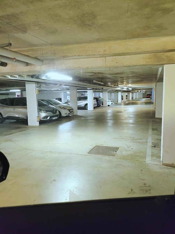 III Appart 2 Pieces, Neuf 200 M De Gare Parking Netflix Evry Courcouronnes Ngoại thất bức ảnh